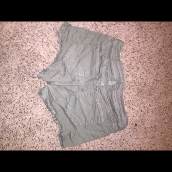 Women’s Shorts - Picture 2 of 2